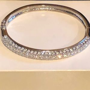 🌴5/$20 crystal bangle bracelet🌴